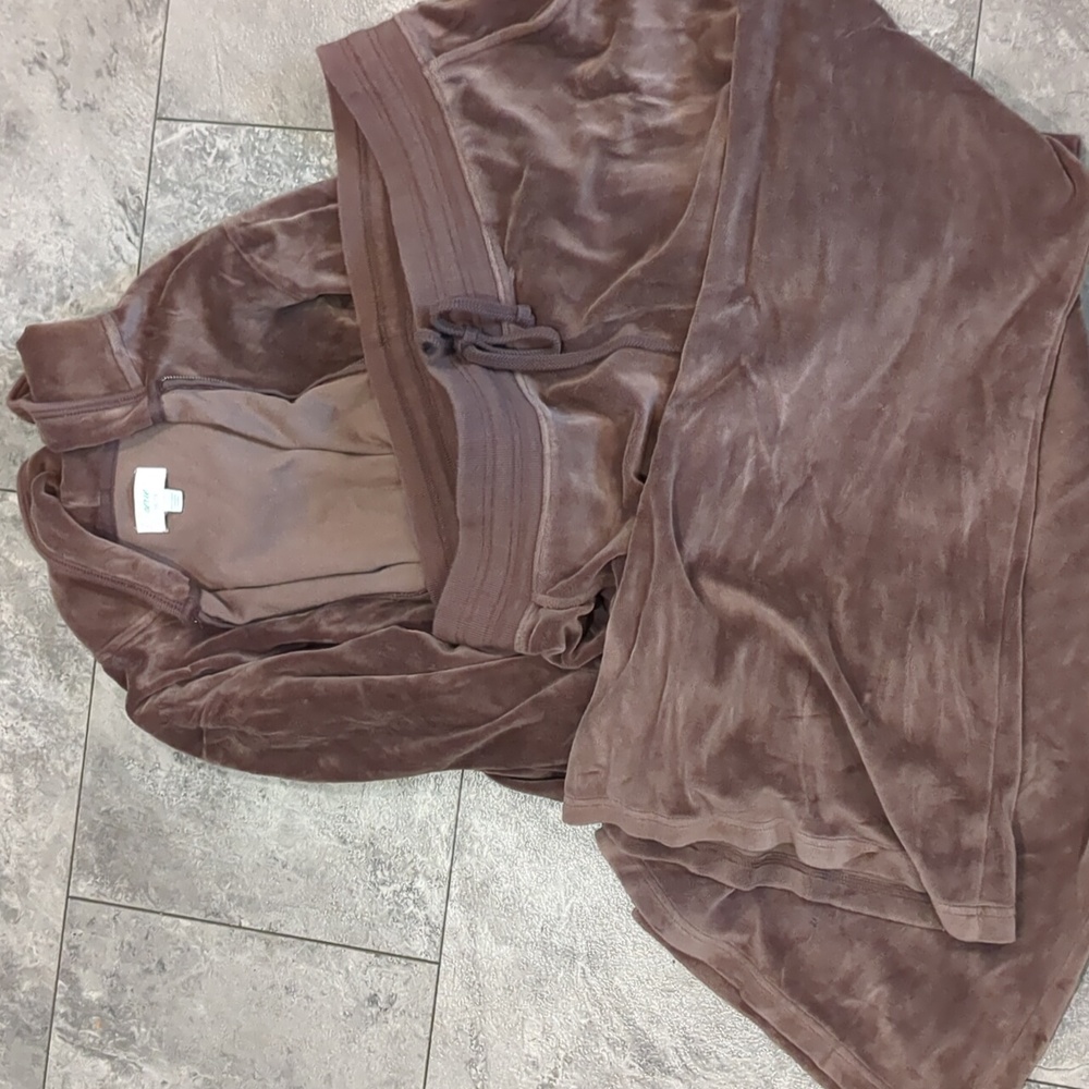 Matching chocolate brown aerie sweat suit